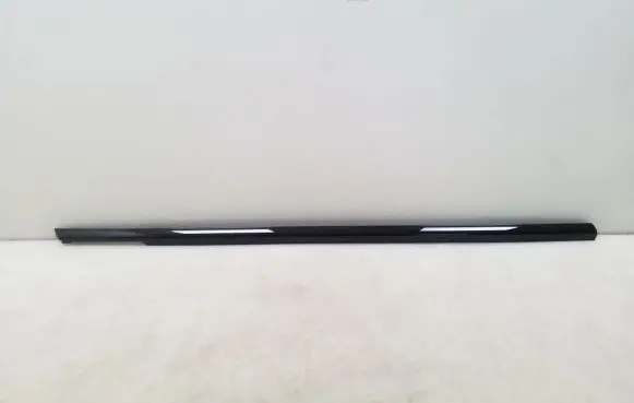 Mercedes-Benz CLA C118 X118 Front door glass trim molding A1187201000