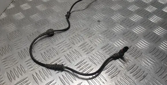 Mercedes-Benz R W251 ABS brake wheel speed sensor A2515400817
