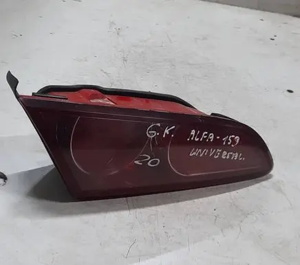 Alfa Romeo 159 Tailgate rear/tail lights F99562301N 27802002