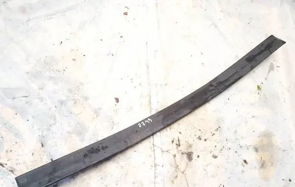 Volkswagen PASSAT B4 Front door trim (molding) 3a0853516