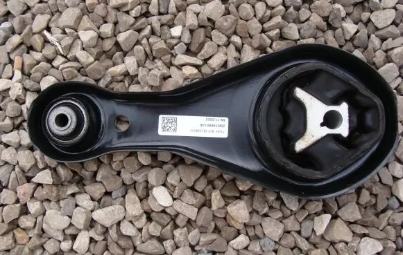 Audi A1 Engine mount vacuum valve 
