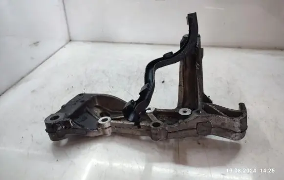 Audi A3 S3 A3 Sportback 8P Front lower control arm/wishbone 1K0199295E