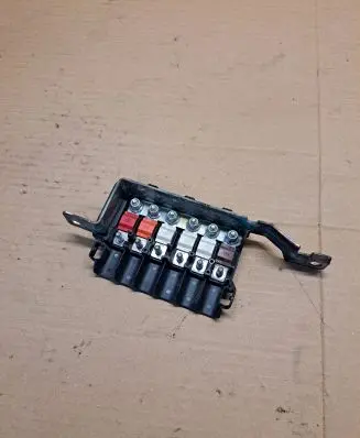 Renault Scenic III - Grand scenic III Fuse module V02046218012