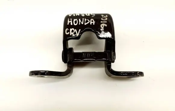 Honda CR-V Rear door lower hinge