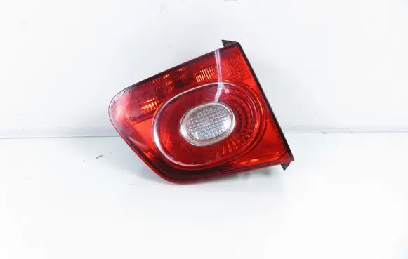Volkswagen Tiguan Rear/tail lights 5N0945093B