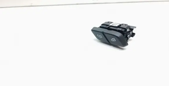 BMW 2 F46 Central locking switch button 9354129