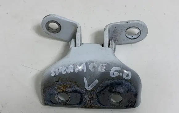 KIA Sportage Tailgate/trunk/boot hinge