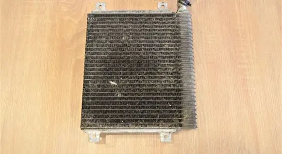Jaguar XF X250 Coolant radiator 9X238D048AD