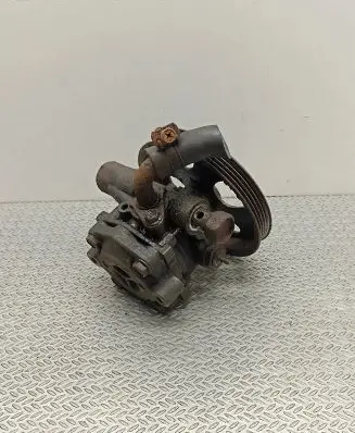 Suzuki Baleno EG Power steering pump