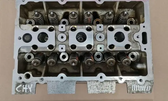 Seat Mii Engine head 04C103404B
