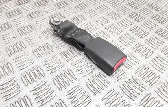Nissan Tiida C11 Rear seatbelt buckle