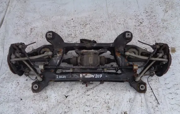 Mercedes-Benz E C207 W207 Rear axle beam with reductor 