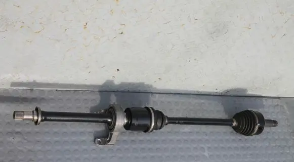 Honda CR-V Front wheel hub spindle knuckle