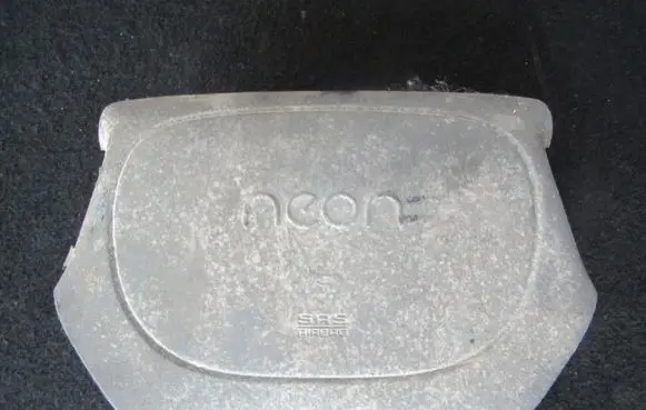 Chrysler Neon I Steering wheel airbag