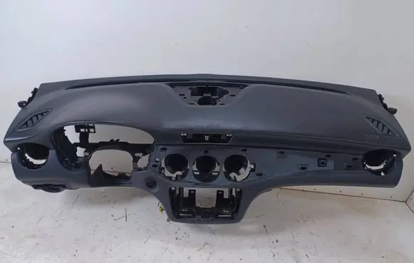 Mercedes-Benz CLA C117 X117 W117 Dashboard A1176804100 2510522595