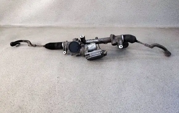 Mercedes-Benz A W176 Steering rack 670000283304 6700002833 6820000221