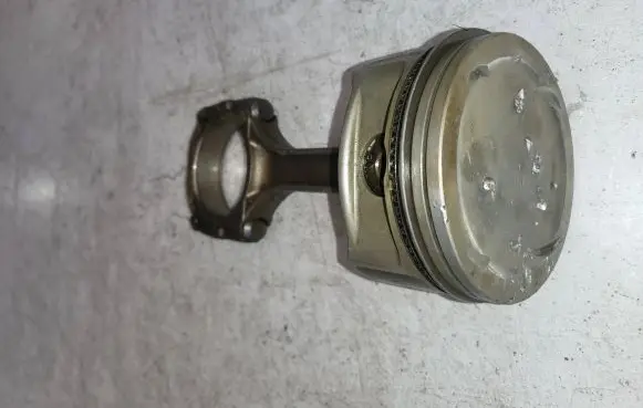 KIA Sportage Piston 7080