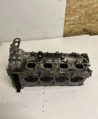 Mercedes-Benz E W212 Engine head R651016
