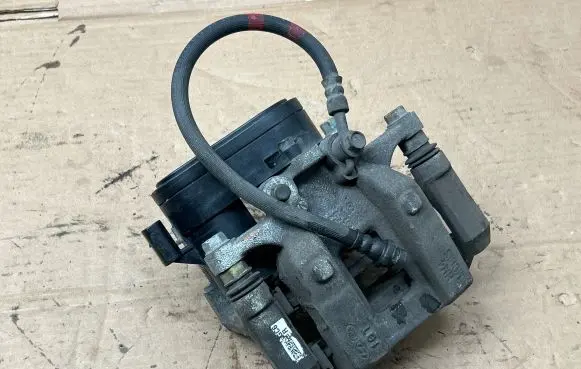 Rear brake caliper