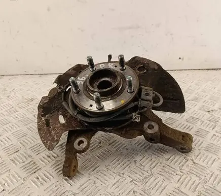 KIA Sorento Front wheel hub 625102P170