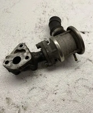 Audi A4 S4 B6 8E 8H EGR valve 06B131101G