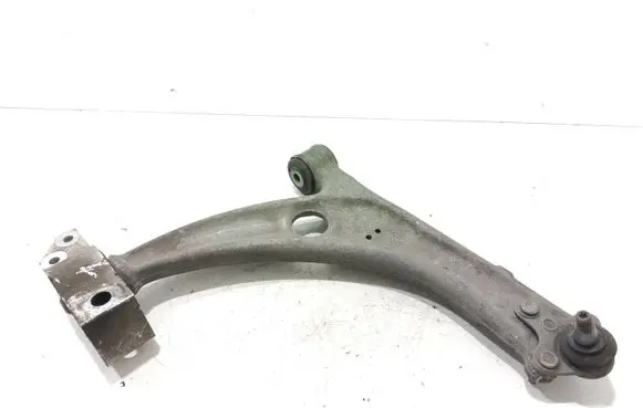 Volkswagen PASSAT B6 Front lower control arm/wishbone 3C0407153B