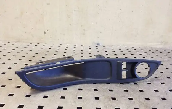 Ford Focus Front door window switch trim BM51A240A40BDW
