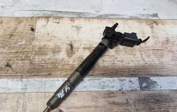 Audi A4 S4 B7 8E 8H Fuel injector 059130277S 059130277