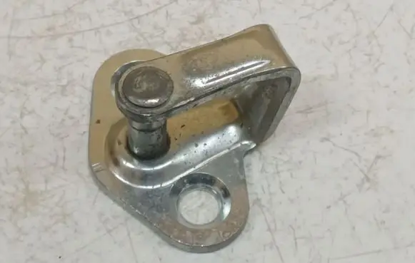 Opel Insignia A Rear door lock loop/hook striker