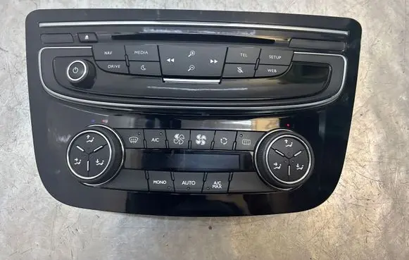 Peugeot 508 Climate control unit