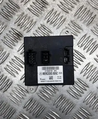 Mercedes-Benz E W211 Comfort/convenience module 2115452132 0000712A323519001