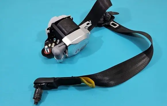 Hyundai Elantra Front seatbelt 88810-3X100 IMPRK1483955