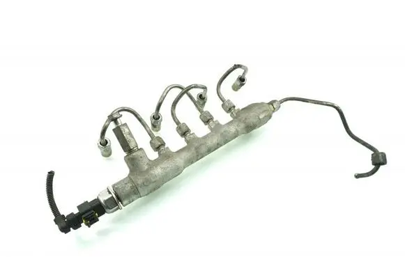 Fuel main line pipe