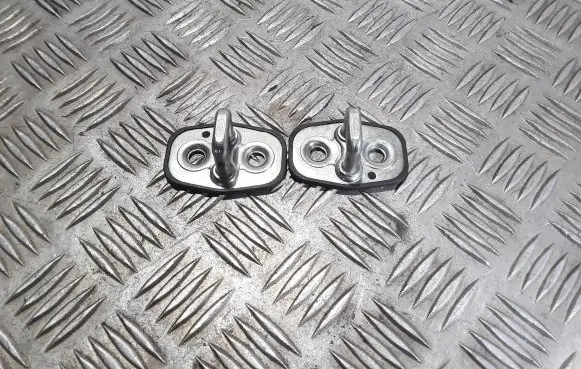 Opel Crossland X Front door lock loop/hook striker 9655466480