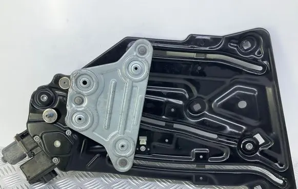 Volkswagen Eos Rear door window regulator with motor 1Q0839401D 1Q0959811B