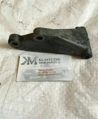 Mercedes-Benz SL R107 Power steering pump mounting bracket 1104662941