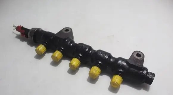 Mazda 3 I Fuel main line pipe