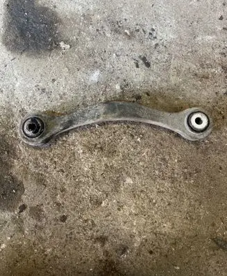 Mercedes-Benz E W211 Rear control arm 2303521805