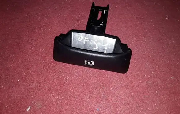 Mercedes-Benz C W204 Hand brake release handle 2044270020