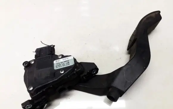 Volkswagen PASSAT B5.5 Accelerator throttle pedal 8D1721523F 6PV008376-03