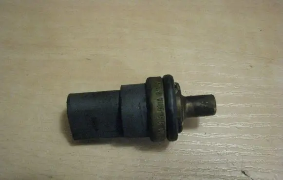 Dodge Avenger Coolant temperature sensor 