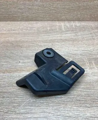 Volkswagen PASSAT B7 Headlight/headlamp mounting bracket 3AA805300