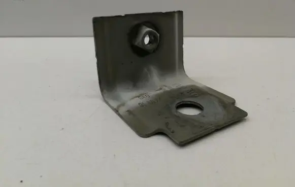 Volkswagen PASSAT B8 Fender mounting bracket 3G0809471