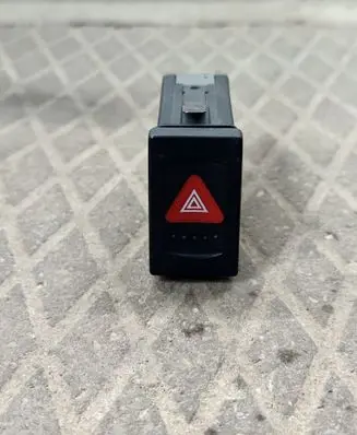 Volkswagen PASSAT B5 Hazard light switch 3B0953235B 3B0953235
