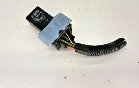 Volvo V50 Glow plug pre-heat relay 3M5T12A343AA 51252003 LLZBA