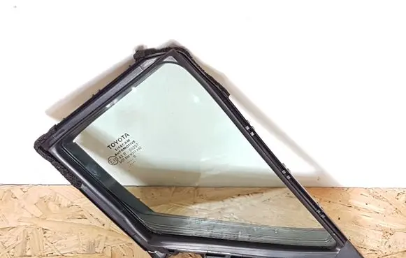 Toyota C-HR I Rear vent window glass 68123F4010
