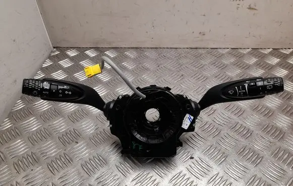 Hyundai Tucson TL Wiper turn signal indicator stalk/switch 93490AA110