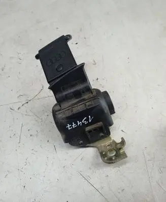 Audi A6 S6 C4 4A Middle seatbelt (rear) 4A0857713N