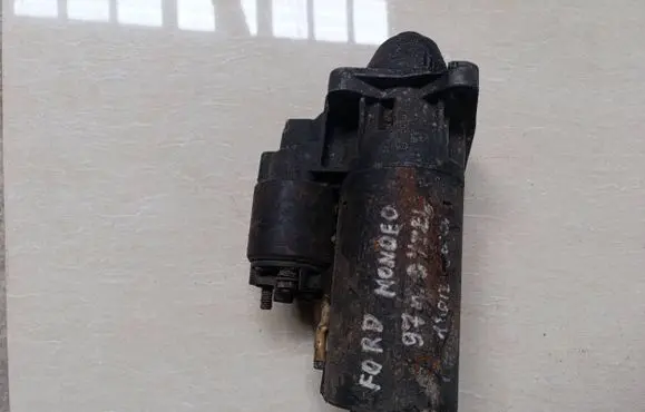 Ford Mondeo MK II Starter motor 1005821124