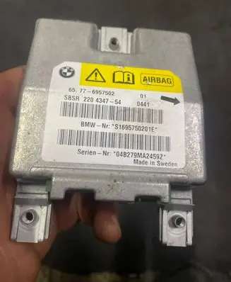 BMW 5 E60 E61 Airbag control unit/module 6957502 04B279MA2459Z S1695750201E